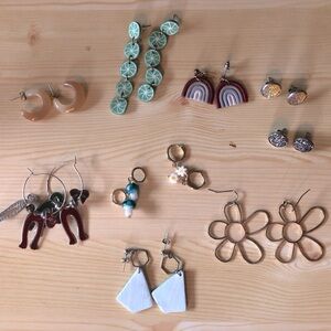 Cute earrings lots